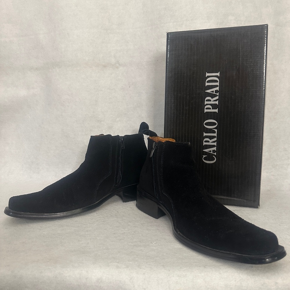 Carlo Pradi Suede Chukka Boots 8M Gently worn Zip sides Box included